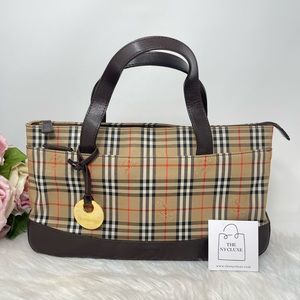 Burberry Tote Zip